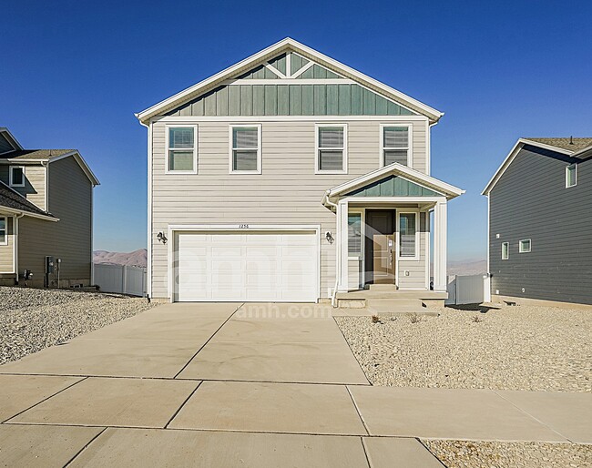 property at 1256 W Mahogany St