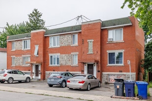 3926 4E Rue in Laval, QC - Building Photo