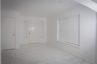 3807 Gardenia Bend in Houston, TX - Building Photo - Building Photo