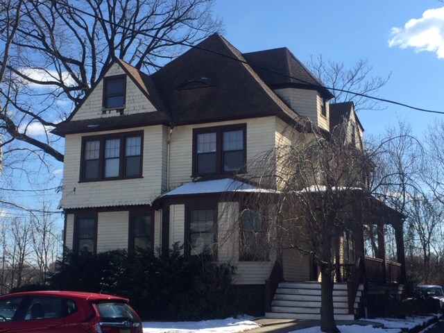 288 Montgomery St in Bloomfield, NJ - Building Photo