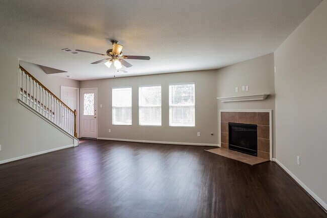16728 Foursquare Dr in Conroe, TX - Building Photo - Building Photo