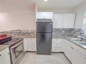 1351 NW 45th St in Miami, FL - Building Photo - Building Photo