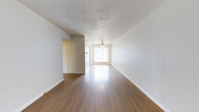 5221 Bonita Ave in Dallas, TX - Foto de edificio - Building Photo