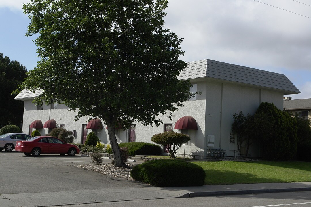 1051 Bluebell Dr in Livermore, CA - Building Photo