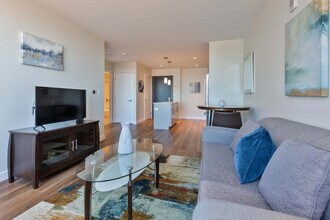 25 Northern Ave in Boston, MA - Building Photo - Building Photo