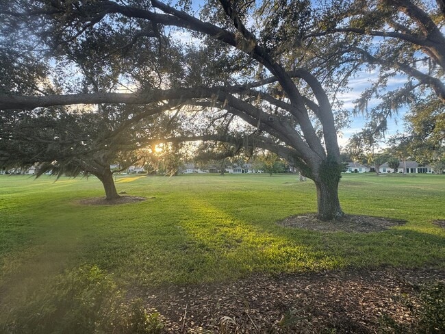 property at 3966 Oakhurst Blvd