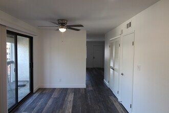 1790 Ellis St, Unit 52 in Concord, CA - Building Photo - Building Photo