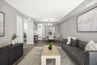 The Woods at Southlake in Jonesboro, GA - Foto de edificio - Building Photo