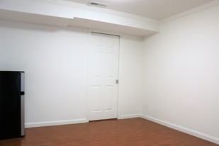 118 Trumbull St Apartments