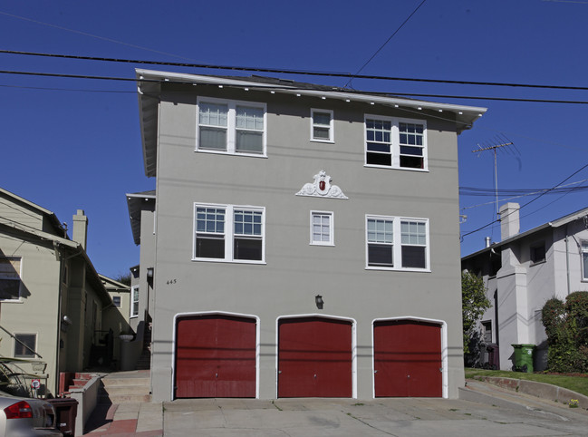 445 Athol Ave in Oakland, CA - Building Photo - Building Photo