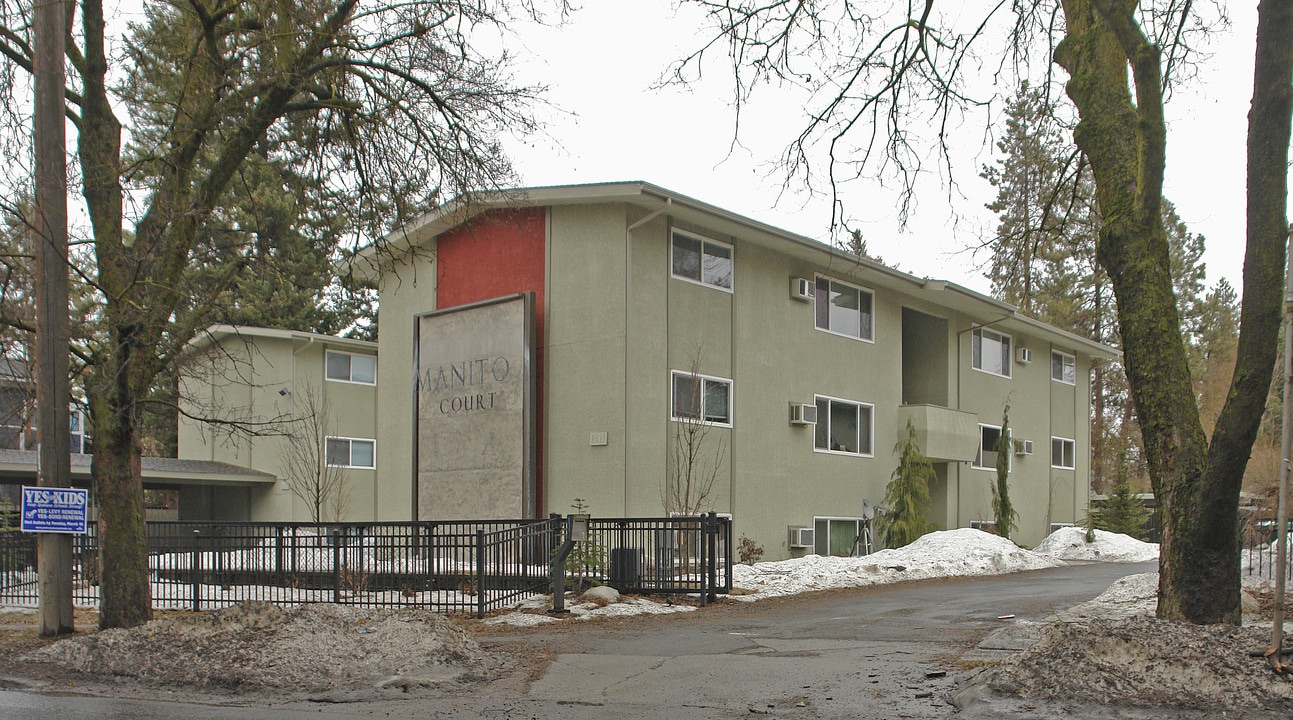 2411 S Grand Ave in Spokane, WA - Foto de edificio