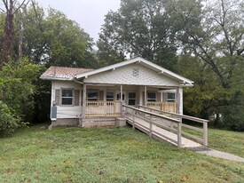 4402 Immanuel St SW in Knoxville, TN - Building Photo