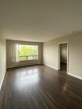 34 Verdun St in Moncton, NB - Building Photo - Building Photo
