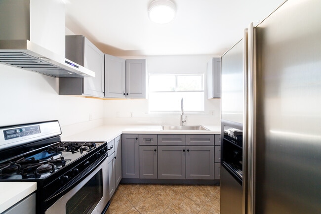 property at 2718 Alsace Ave