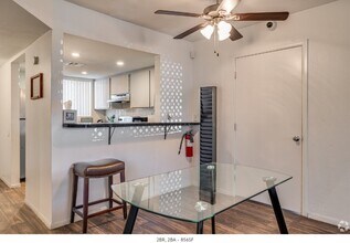 6242 N 27th Ave in Phoenix, AZ - Foto de edificio - Building Photo