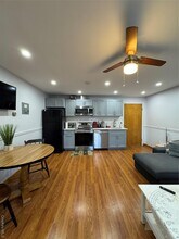 287 NY-32 in Woodbury, NY - Foto de edificio - Building Photo