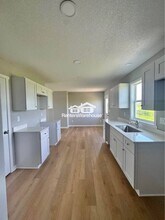 1009 Adler Ct in De Soto, IA - Building Photo - Building Photo