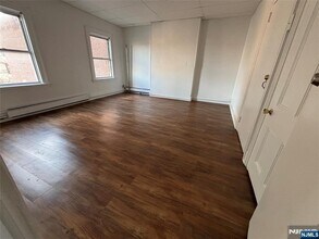 47 Fulton St in Newark, NJ - Building Photo - Building Photo