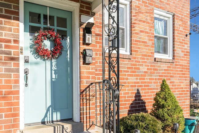 145 Isabel Ave in Glenolden, PA - Building Photo - Building Photo