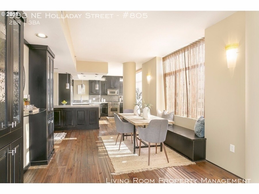 533 NE Holladay St-Unit -#805 in Portland, OR - Building Photo