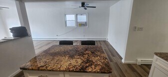 14 Waldo Ave in Jersey City, NJ - Building Photo