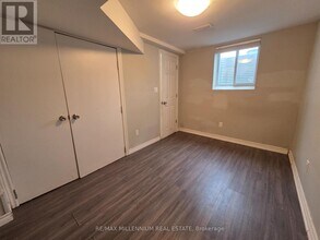 80 Rainier Square in Toronto, ON - Building Photo - Building Photo