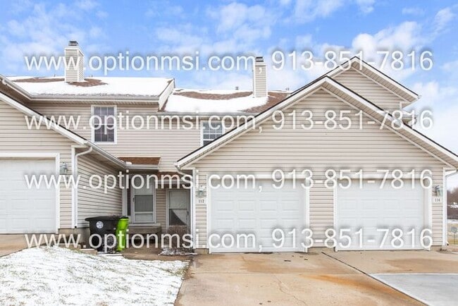 112 Cambridge Meadows Dr in Belton, MO - Building Photo - Building Photo