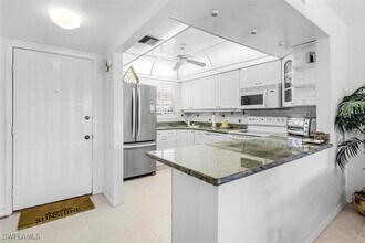 49 High Point Cir S in Naples, FL - Building Photo - Building Photo