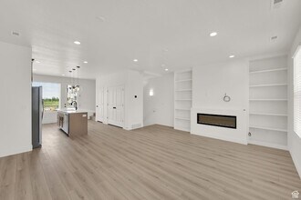 570 Sego Wy in Farmington, UT - Building Photo - Building Photo
