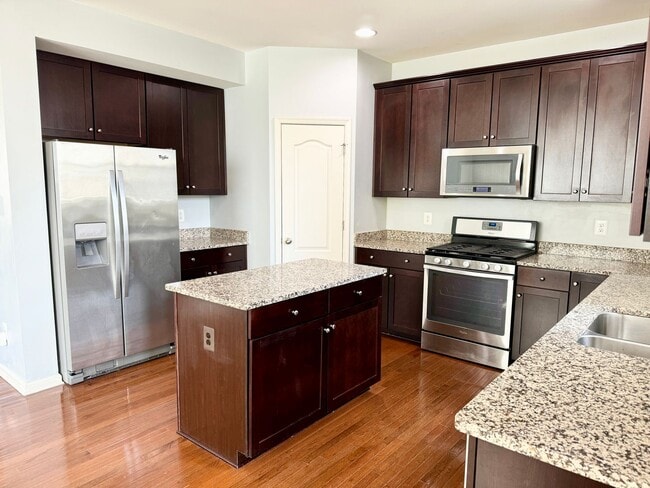 7 Coulter Ln in Stafford, VA - Building Photo - Building Photo
