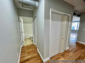 26 Portland St in Worcester, MA - Building Photo - Building Photo