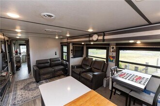 17861 Palm Creek Dr in North Fort Myers, FL - Foto de edificio - Building Photo