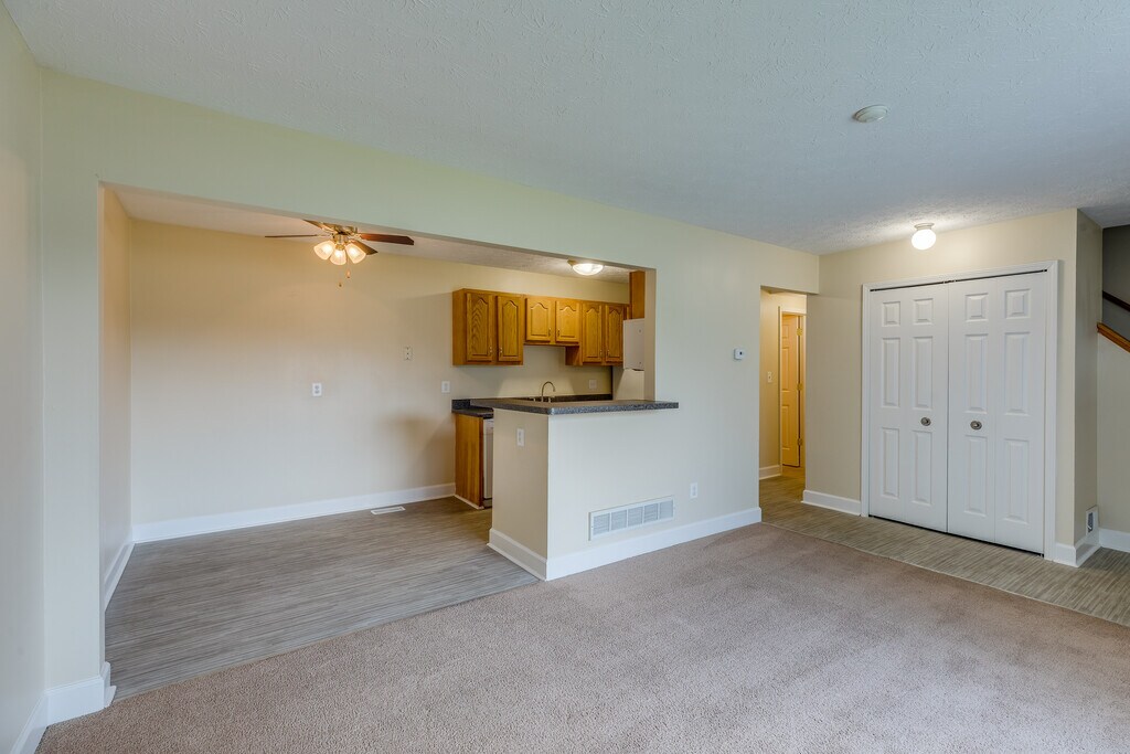 Fordham Green Canton, MI Apartments