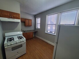 10 Abbotsford St, Unit 3 in Boston, MA - Building Photo