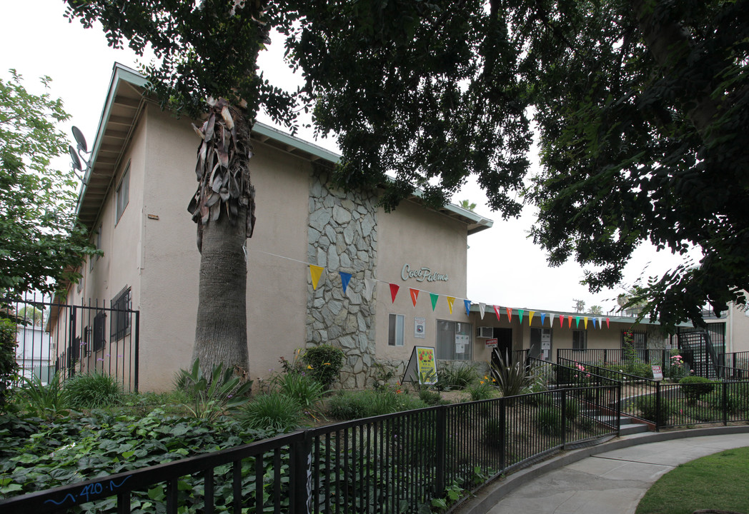 Coco Palms Apartments in Riverside, CA - Foto de edificio