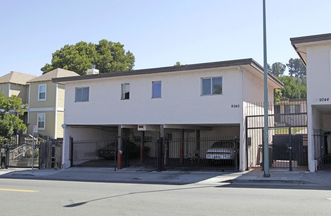 9240-9244 MacArthur Blvd in Oakland, CA - Building Photo - Building Photo