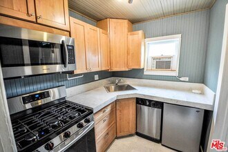 2315 2nd St in Santa Monica, CA - Building Photo - Building Photo