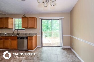 1306 Muirforest Dr in Stone Mountain, GA - Building Photo - Building Photo