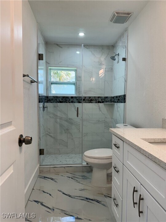 335 SW 48th Terrace in Cape Coral, FL - Building Photo