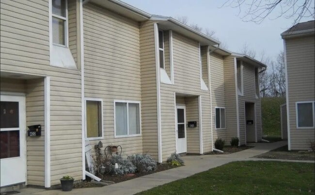 416 Beech St in St. Marys, OH - Building Photo - Building Photo