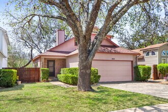 2818 Village Pkwy in San Antonio, TX - Building Photo - Building Photo