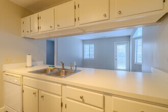 545 Riverine Dr in Traverse City, MI - Building Photo - Building Photo