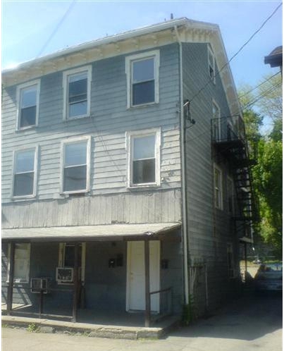 58 Gifford Ave in Poughkeepsie, NY - Building Photo