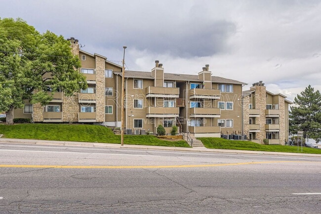 property at 2929 W Floyd Ave