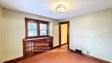 2346 Ward St in Toledo, OH - Foto de edificio - Building Photo