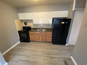 10012 Stimson Dr-Unit -A in St. Louis, MO - Building Photo - Building Photo