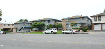 Parkview Apartments in San Jose, CA - Building Photo - Building Photo