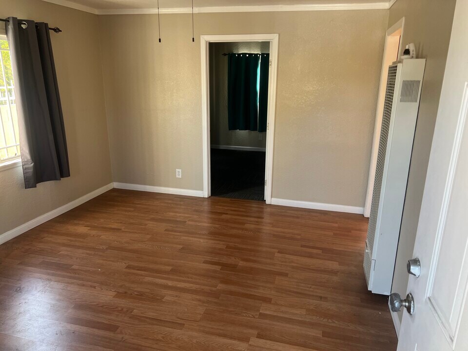 2218 Naomi Ave, Unit 1 in Los Angeles, CA - Building Photo