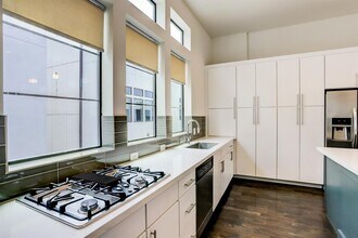 2106 Colorado St in Houston, TX - Building Photo - Building Photo