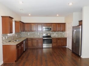 117 Sommerwall Pl in Greensboro, NC - Building Photo - Building Photo